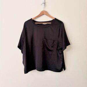 Good American Stretch Satin Pocket T-Shirt 4